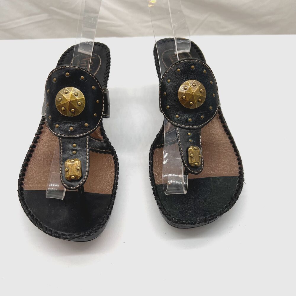 Clarks Artisan Collection Women's Black Leather Upper T-strap Wedge Sandals 6.5M